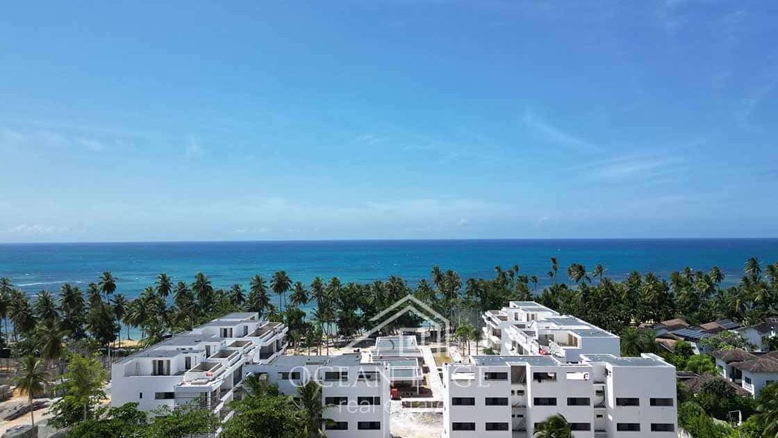 Spacious Condo in Beachfront Project Playa Portillo